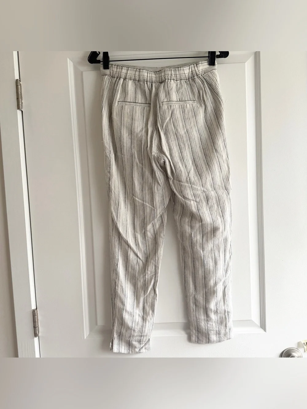 Banana Republic Hayden White and Black Striped Linen Blend Pants